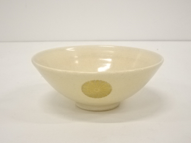 菊纹 古陶磁　茶道具　煎茶器 道具 ] - 道具 菊御紋茶碗（書付有）（共箱） | ネットショップ